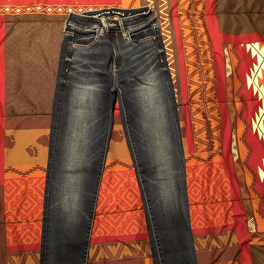 Womens size 2 Long American Eagle Hi Rise Jeggings.